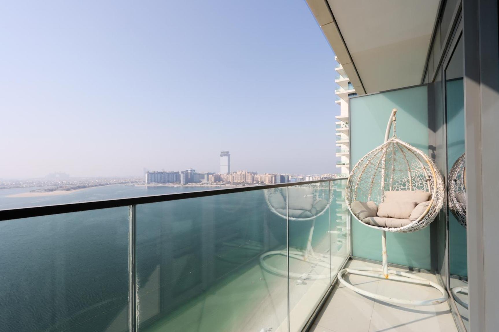 Livbnb - 2b With Sea View Emaar Beachfront Apartment *